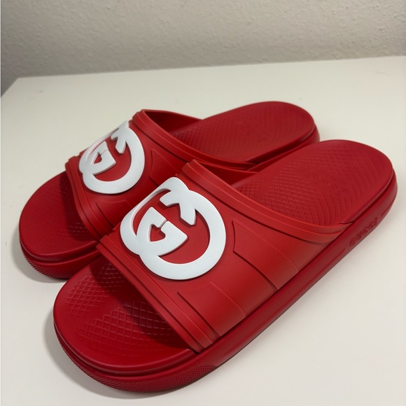 Gucci interlocking g rubber slides - Picture 1 of 6